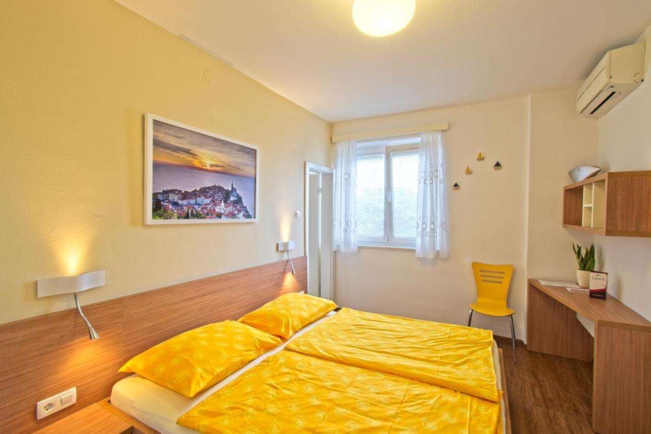 Sea View Guesthouse Opara ピラン エクステリア 写真