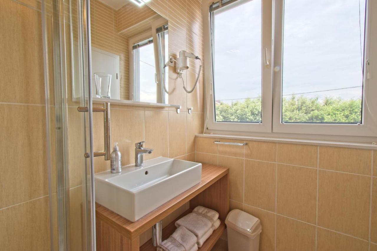 Sea View Guesthouse Opara ピラン エクステリア 写真