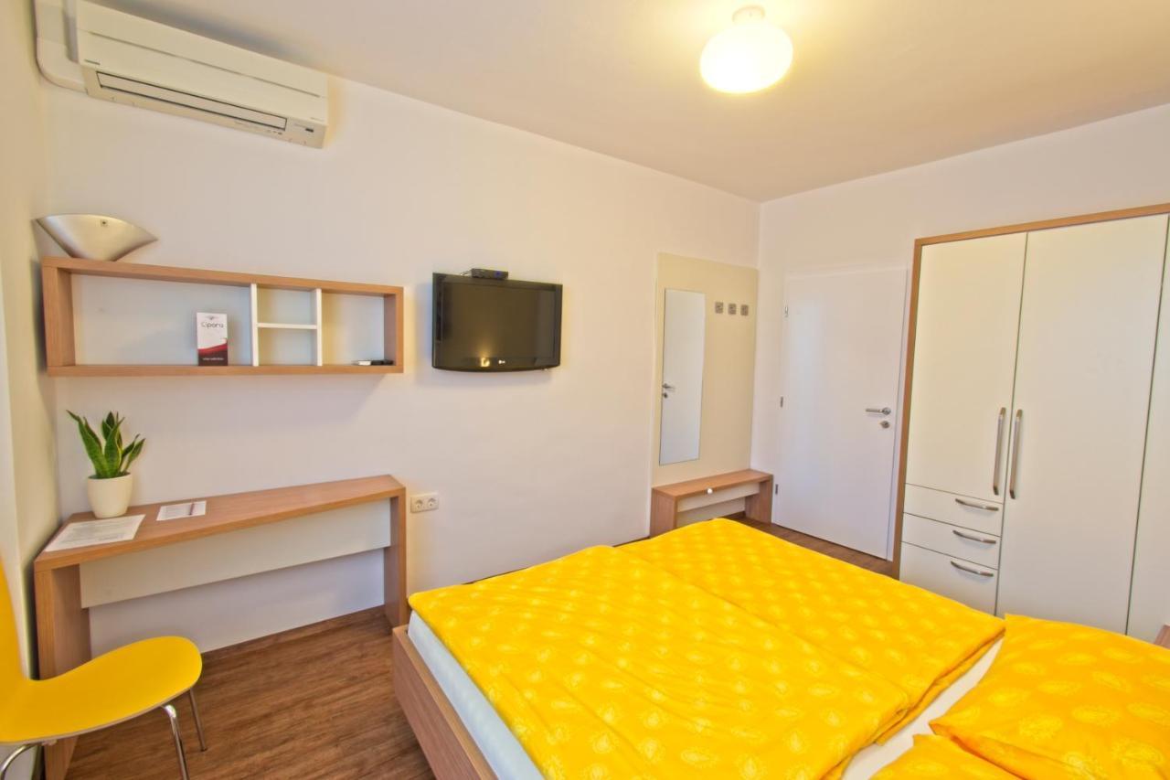 Sea View Guesthouse Opara ピラン エクステリア 写真