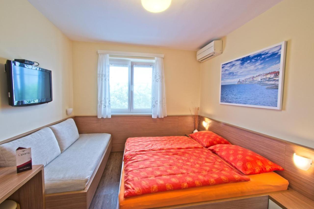 Sea View Guesthouse Opara ピラン エクステリア 写真
