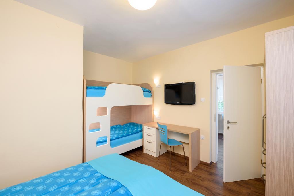 Sea View Guesthouse Opara ピラン エクステリア 写真