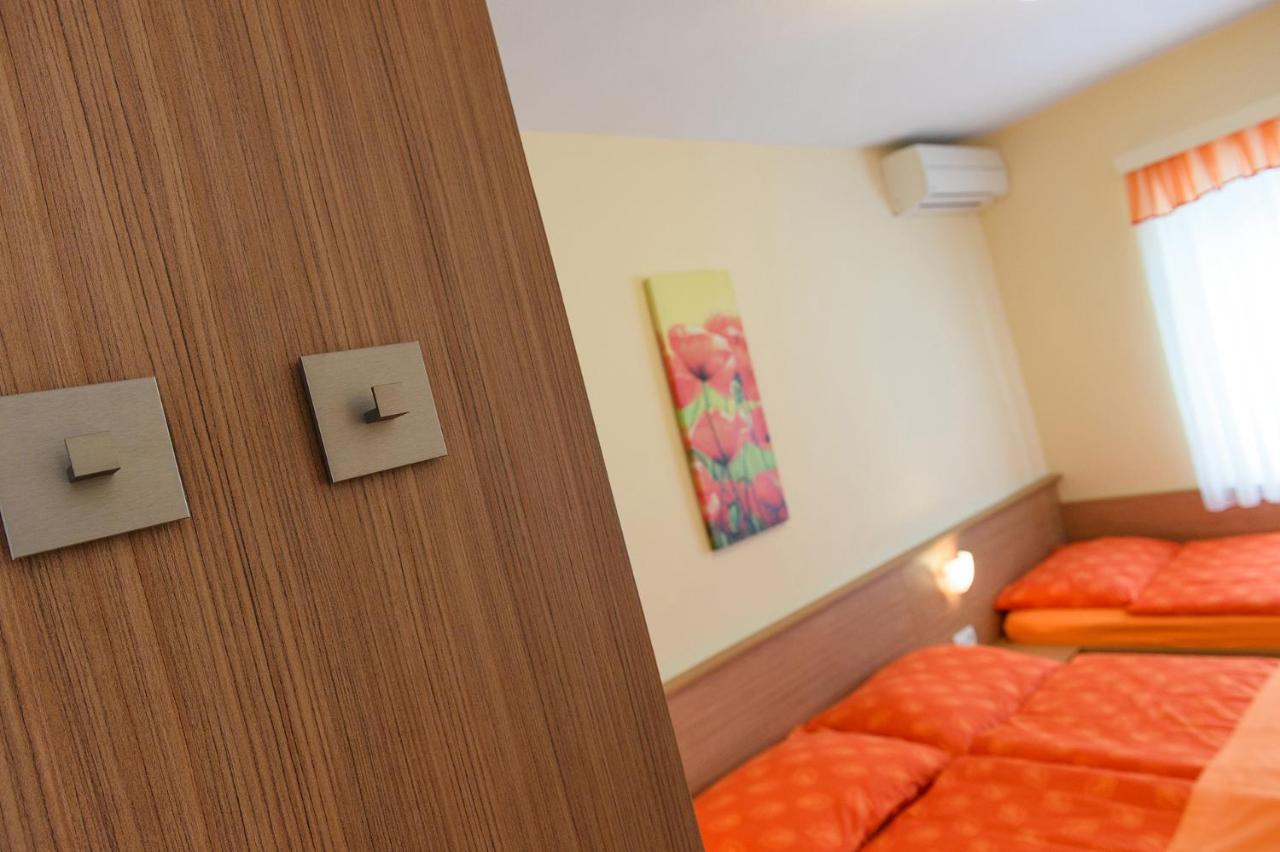 Sea View Guesthouse Opara ピラン エクステリア 写真